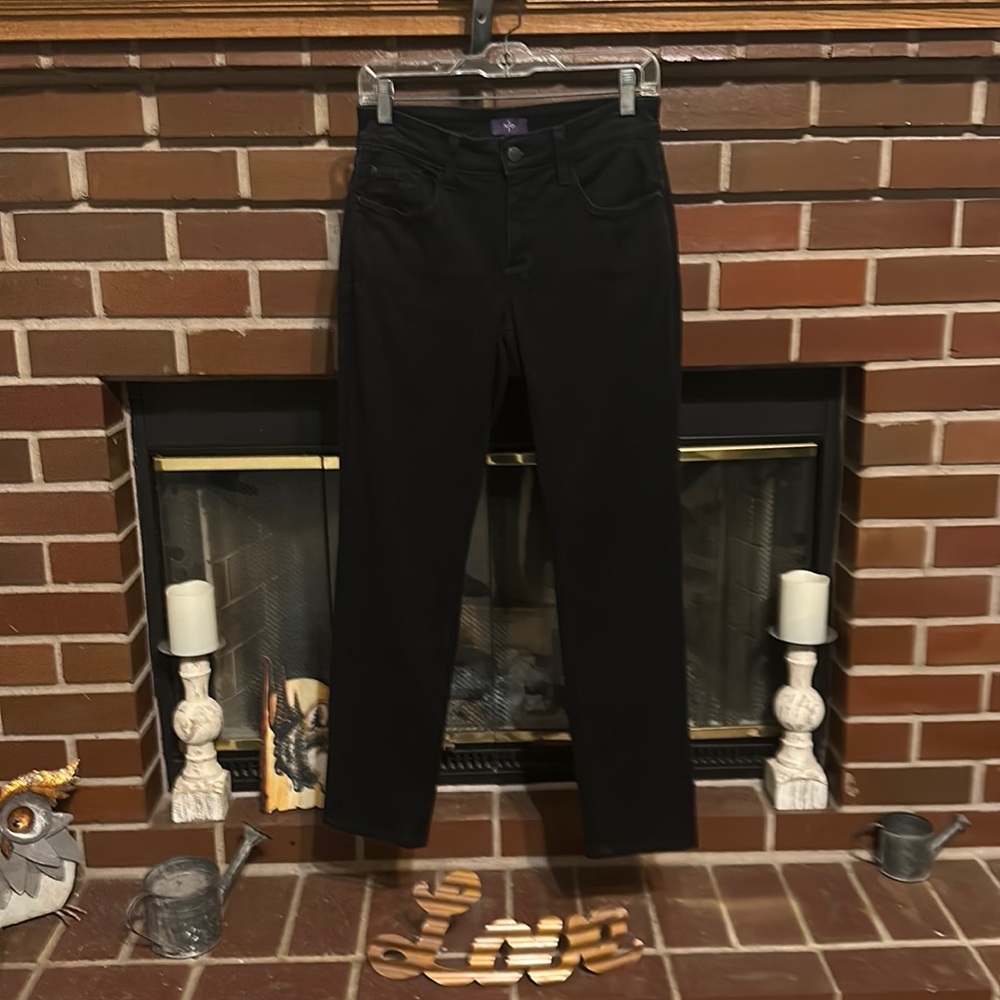 Not your daughters jeans size 2    C03
